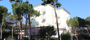 Esterno Hotel Augustus Milano Marittima